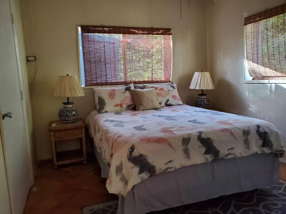 The Cottage At Villa Indigo Charlotte Amalie Exterior photo